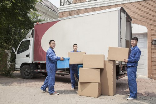 Removal van and moving boxes ready for a home move in Eastbedfont
