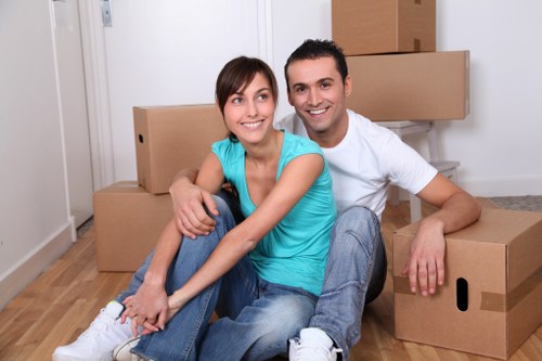 House removal service helping with loading and unloading in Eastbedfont