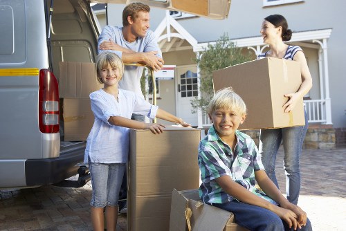 Pricing and quotation guidance for moving services